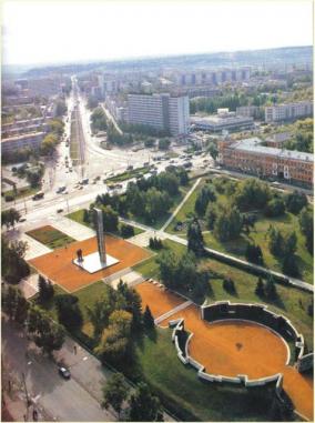 Добровольский В.Ф. Мемориальный комплекс, посвященный жителям Алтая, погибшим в годы Великой Отечественной войны 1941-1945. 1971-1975
