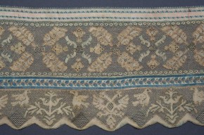 Кружевной подзор