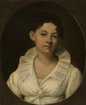 Портрет молодой женщины в белом платье